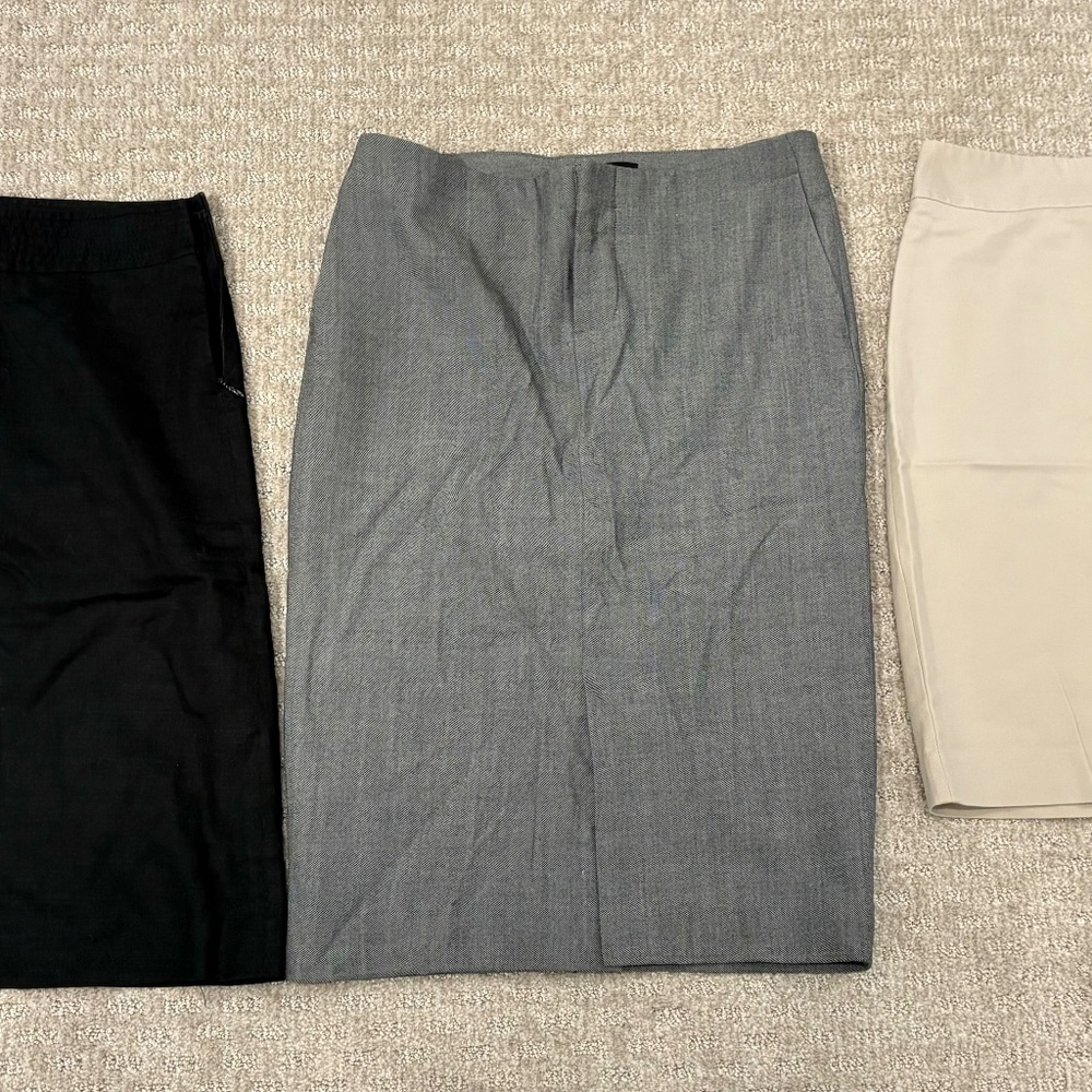 Banana Republic- 3 pc skirts size 0